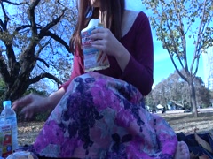 cr社交网站最新流出素人投稿自拍19岁爆乳美女援交富二代公园野餐露出公共卫生间啪啪啪